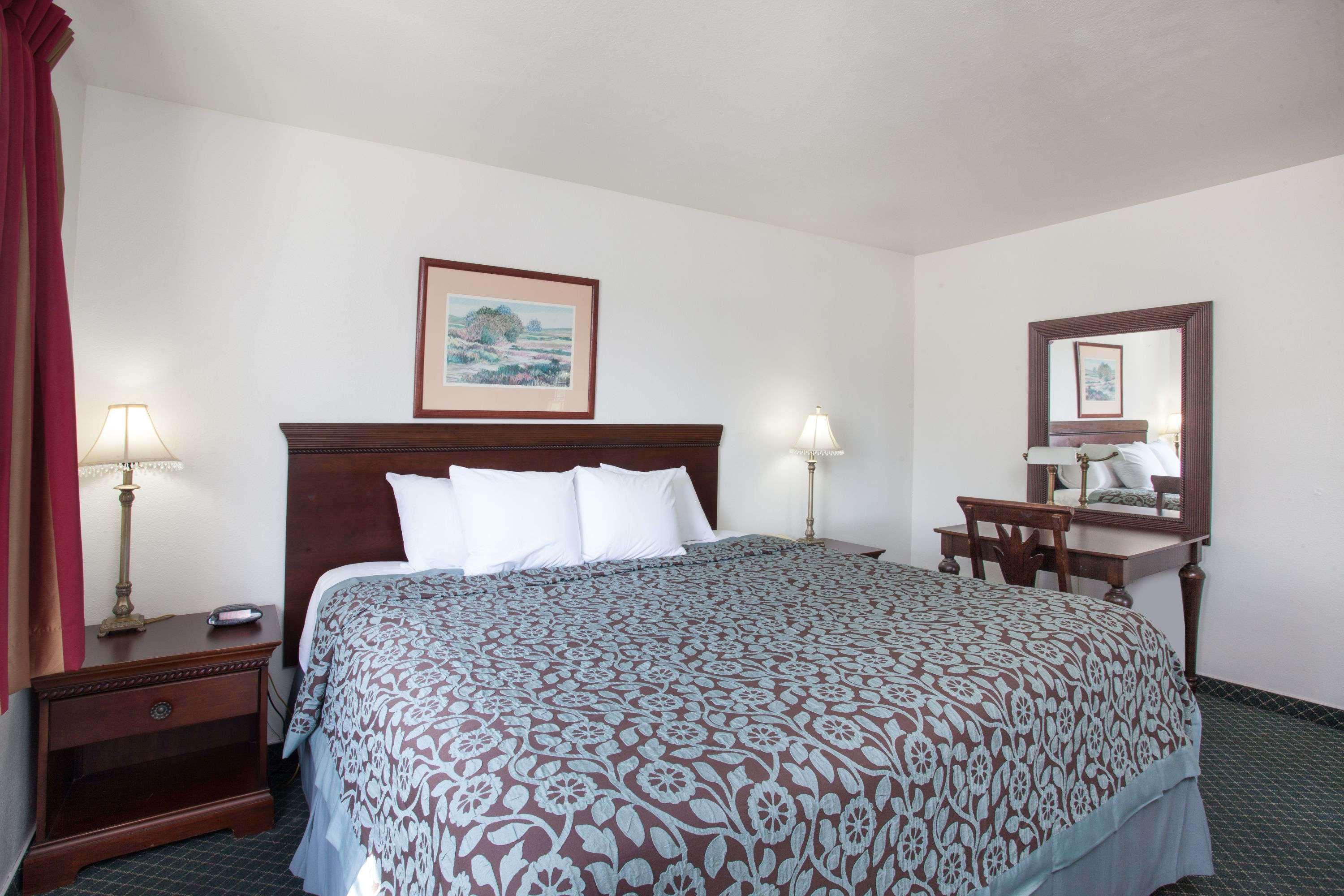 Days Inn By Wyndham Orange Anaheim Ngoại thất bức ảnh