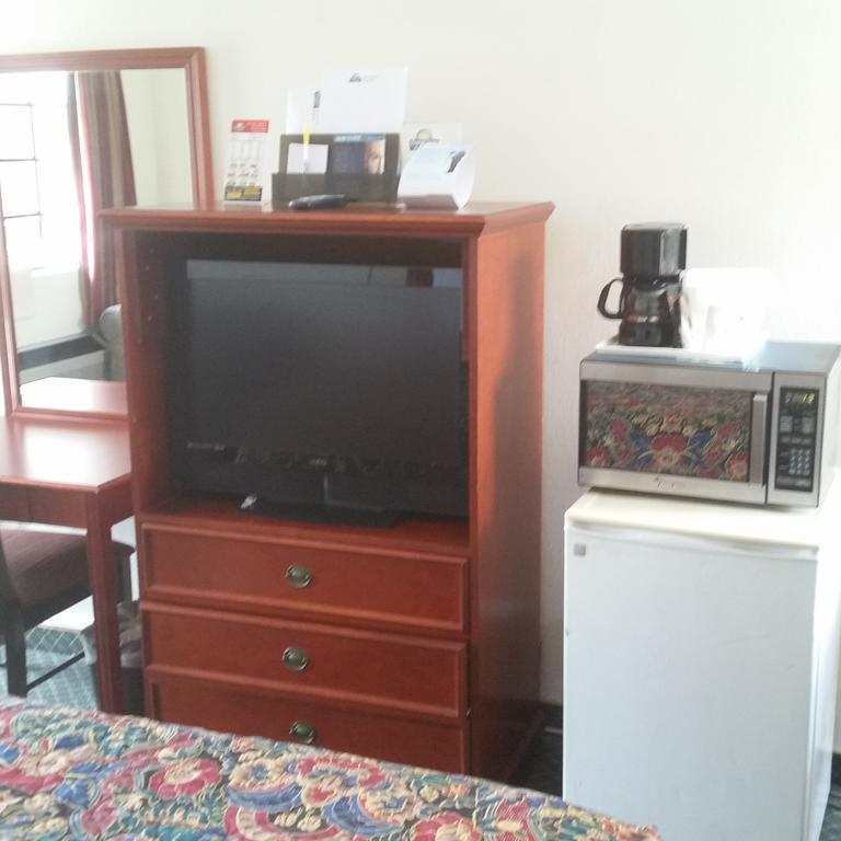 Days Inn By Wyndham Orange Anaheim Ngoại thất bức ảnh